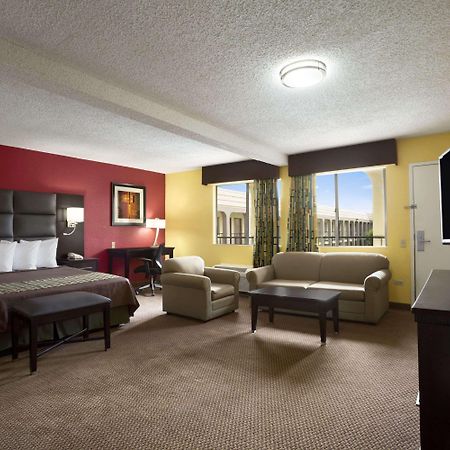 Days Inn By Wyndham Dallas Ирвинг Экстерьер фото