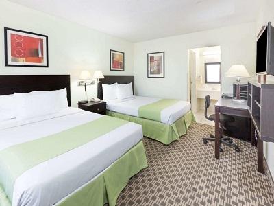 Days Inn By Wyndham Dallas Ирвинг Экстерьер фото