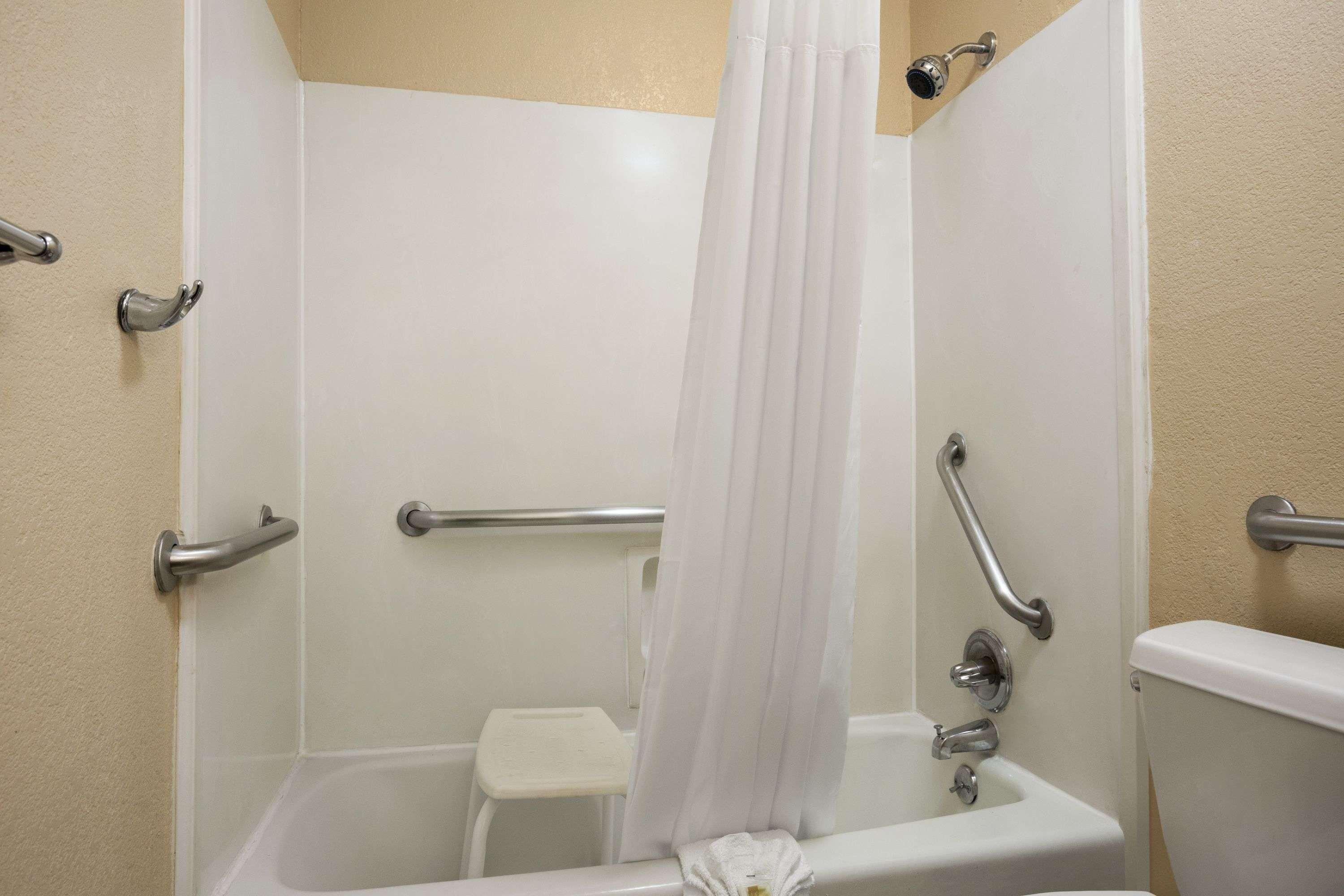 Days Inn By Wyndham Dallas Ирвинг Экстерьер фото